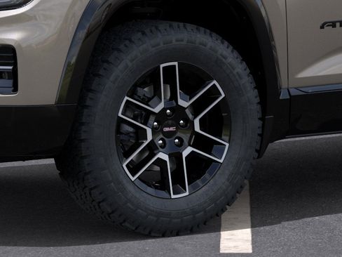 New 2026 GMC Terrain AT4 w/ LPO, Black Badging Package AWD/4WD image 10