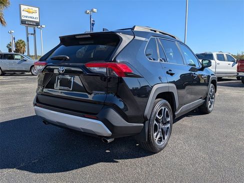 Used 2019 Toyota RAV4 Adventure image 4