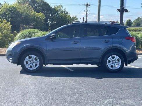 Used 2014 Toyota RAV4 LE FWD image 4
