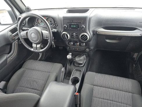 Used 2012 Jeep Wrangler Unlimited Sport image 18