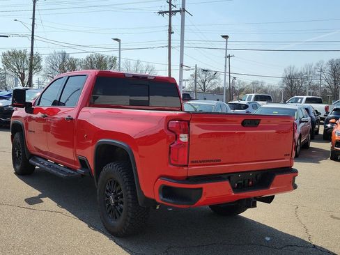 Used 2022 Chevrolet Silverado 2500 LTZ w/ LTZ Plus Package image 3