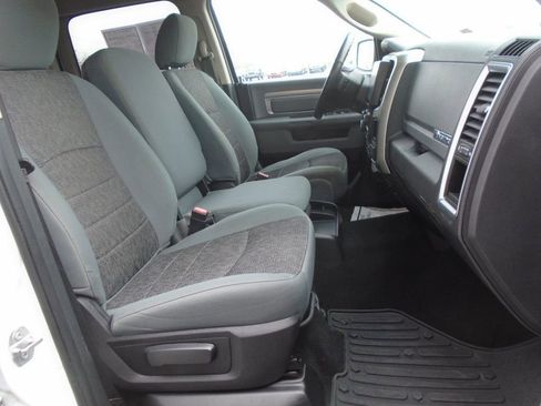 Used 2018 RAM 1500 Big Horn image 30