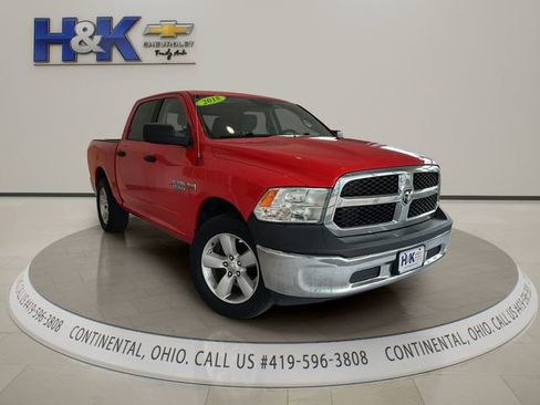 Used 2018 RAM 1500 Classic SLT AWD/4WD image 1