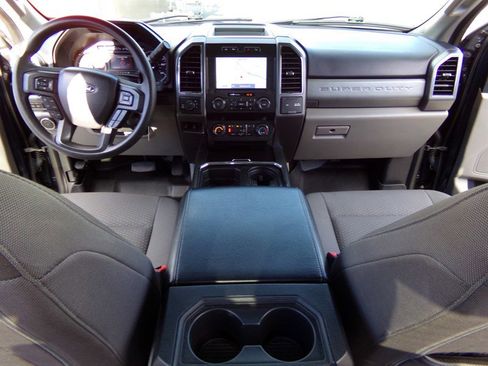 Used 2021 Ford F250 XLT w/ XLT Premium Package AWD/4WD image 55