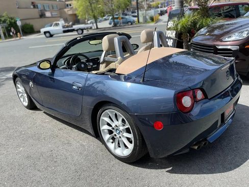 Used 2005 BMW Z4 2.5i image 7