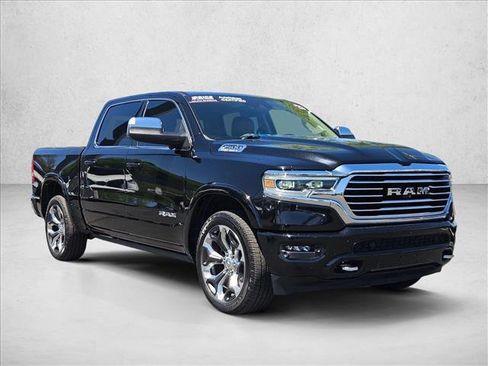 Used 2023 RAM 1500 Limited AWD/4WD image 3