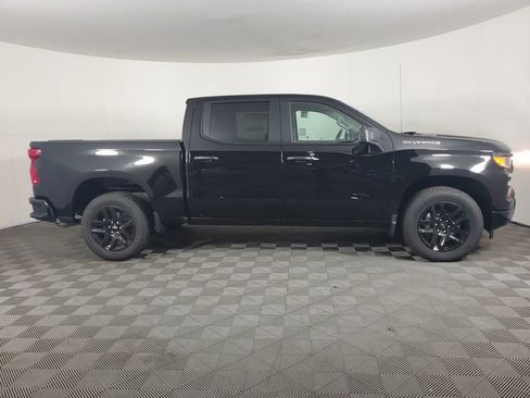 New 2026 Chevrolet Silverado 1500 Custom image 3