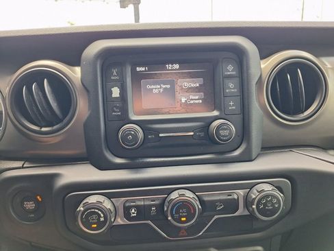 Used 2018 Jeep Wrangler Unlimited Sport S AWD/4WD image 13