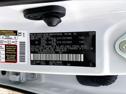 Used 2023 Toyota Highlander Limited AWD/4WD image 36