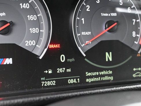 Used 2018 BMW M3 RWD image 3