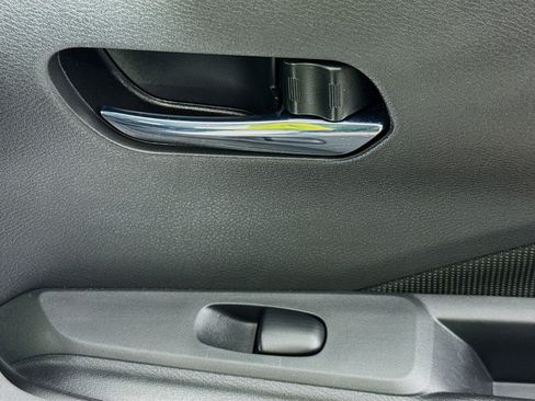 Used 2021 Nissan Kicks SV FWD image 53