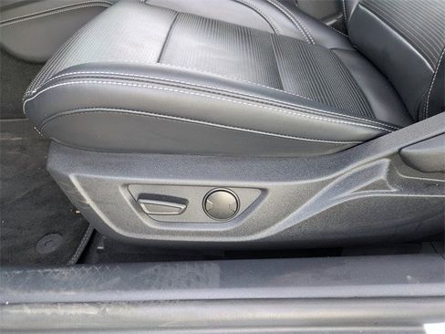 Used 2024 Ford Mustang GT Premium image 21