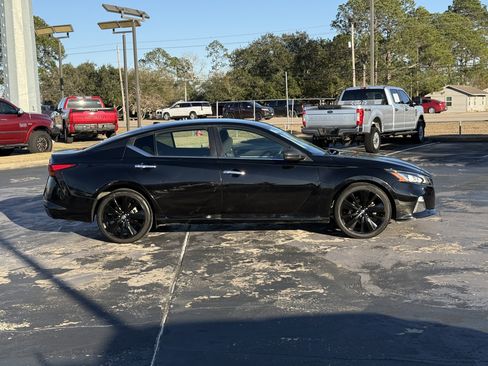 Used 2021 Nissan Altima 2.5 SV image 14