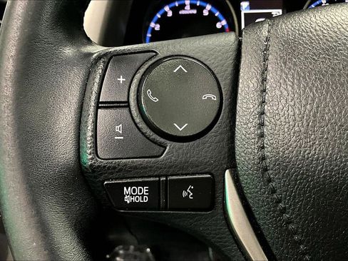 Used 2018 Toyota RAV4 Adventure AWD/4WD image 11
