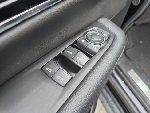 Certified 2025 GMC Yukon Denali RWD image 20