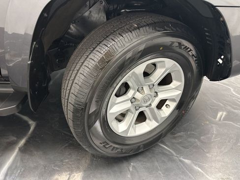 Used 2016 Toyota 4Runner SR5 Premium AWD/4WD image 33