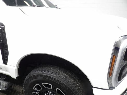 Used 2026 Ford F250 Platinum AWD/4WD image 38