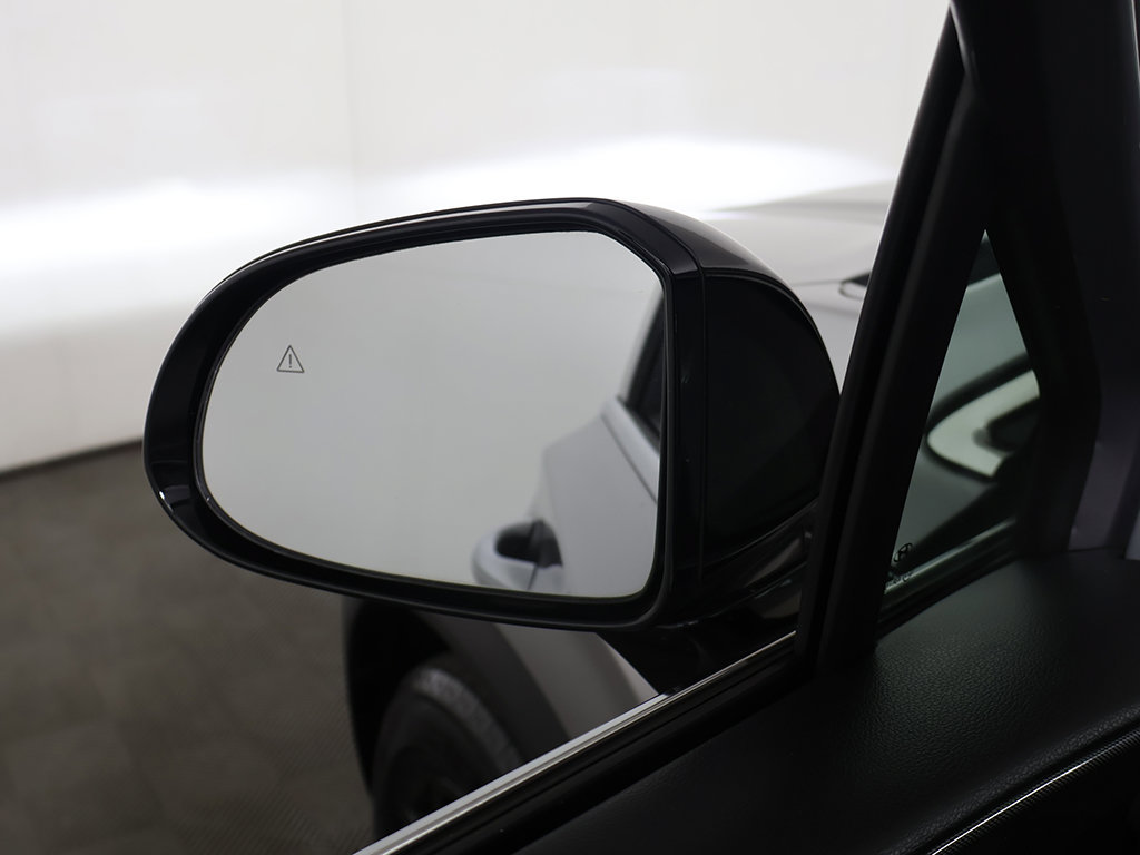 Used 2022 Hyundai Santa Fe XRT FWD image 31