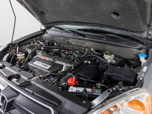 Used 2005 Honda CR-V LX image 39