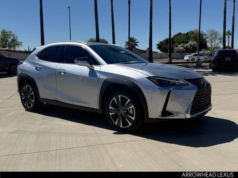 New 2026 Lexus UX 300h FWD image 9