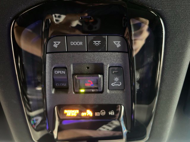 Used 2024 Toyota Venza Nightshade AWD/4WD image 27