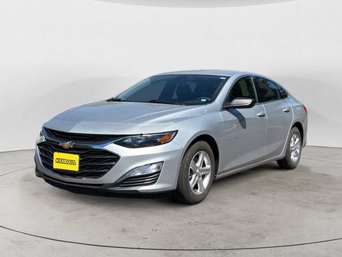 Used 2021 Chevrolet Malibu LS FWD image 1