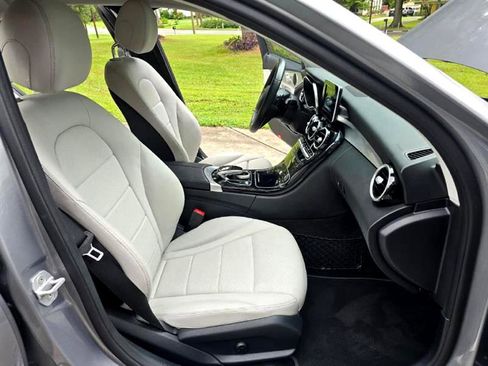 Used 2015 Mercedes-Benz C 300 Sedan image 28