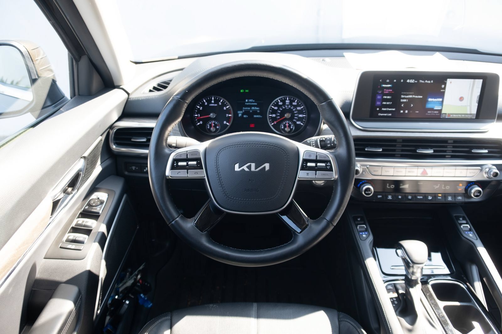 Used 2022 Kia Telluride EX w/ Towing Package AWD/4WD image 2