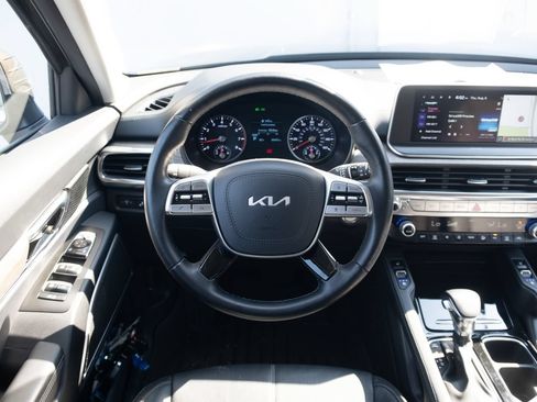 Used 2022 Kia Telluride EX w/ Towing Package AWD/4WD image 2