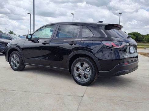 New 2026 Honda HR-V LX image 3