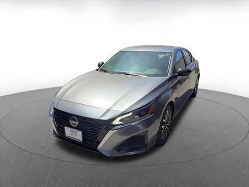 Used 2025 Nissan Altima 2.5 SV image 7