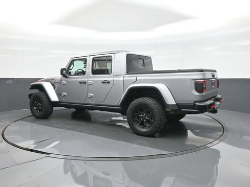 Used 2020 Jeep Gladiator Rubicon AWD/4WD image 5