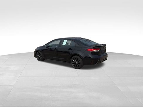 Used 2023 Toyota Corolla SE image 9