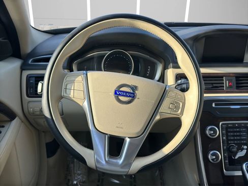 Used 2015 Volvo XC70 3.2 Premier image 18