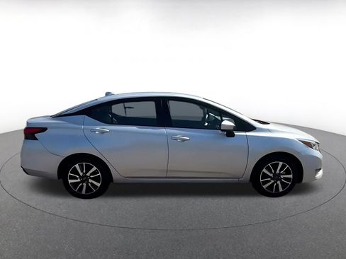 Used 2025 Nissan Versa SV FWD image 15