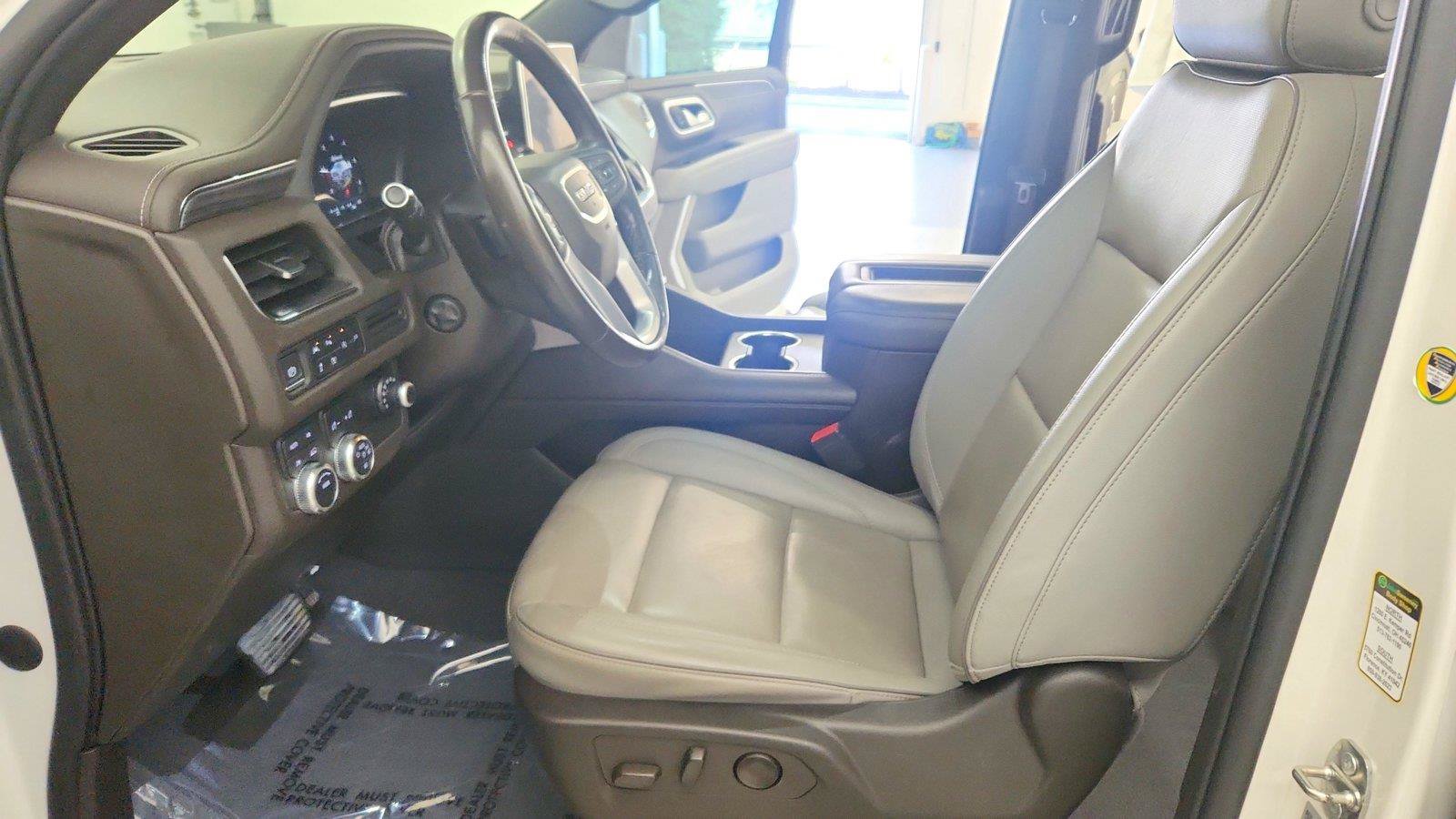 Used 2022 GMC Yukon SLT w/ SLT Premium Package AWD/4WD image 14
