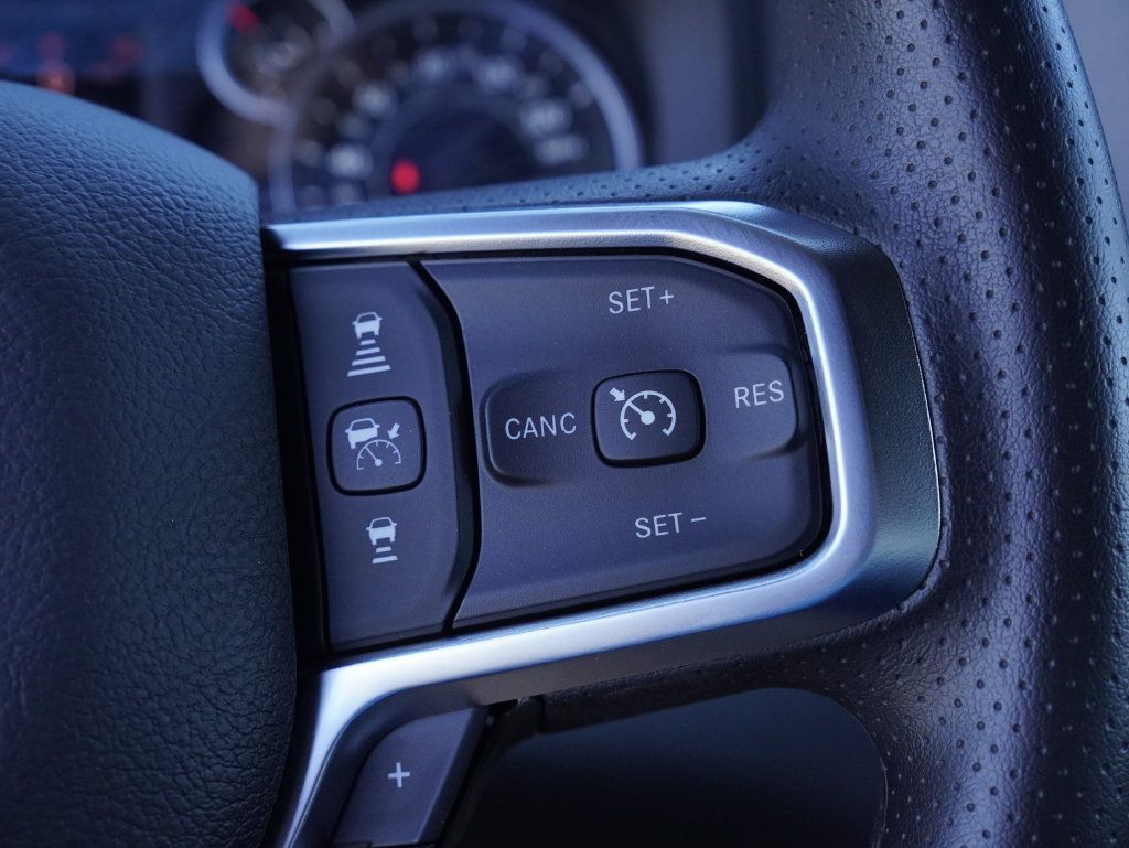 New 2026 RAM 1500 Express AWD/4WD image 18