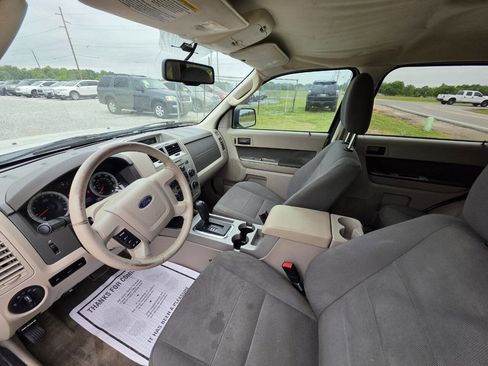 Used 2009 Ford Escape XLT FWD image 3