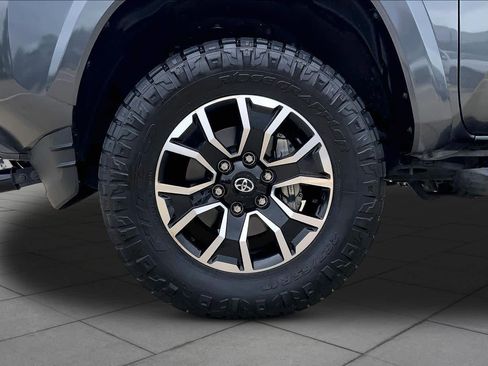 Used 2023 Toyota Tacoma TRD Sport w/ Advanced Technology Package AWD/4WD image 11