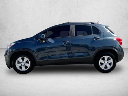 Used 2021 Chevrolet Trax LT w/ Driver Confidence Package FWD image 6