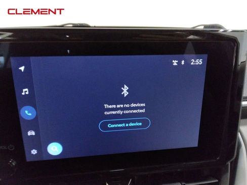 Used 2024 Toyota Corolla Cross L image 19