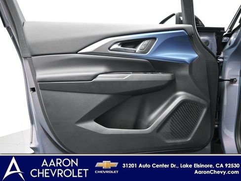 New 2026 Chevrolet Equinox EV LT image 16