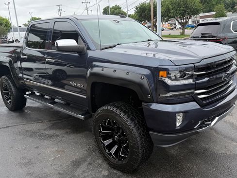 Used 2018 Chevrolet Silverado 1500 LTZ Z71 w/ Centennial Edition AWD/4WD image 8