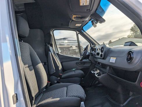 New 2025 Mercedes-Benz Sprinter 2500 image 11