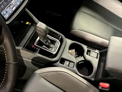 Used 2025 Subaru Forester Sport image 15