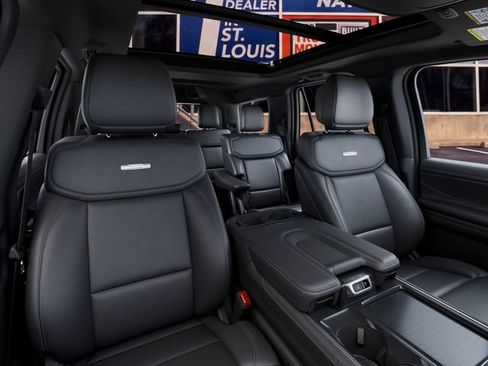 New 2027 Ford Expedition Platinum w/ Stealth Appearance Package AWD/4WD image 10