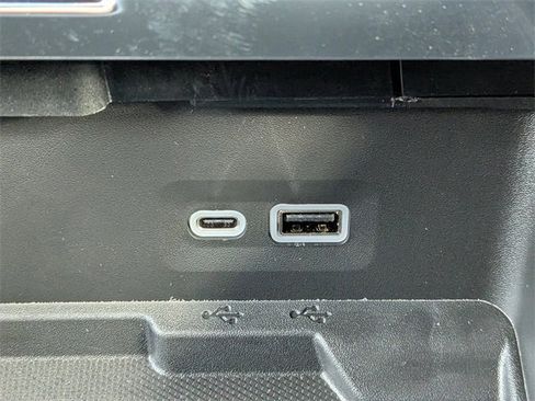 New 2026 GMC Yukon XL Denali image 27