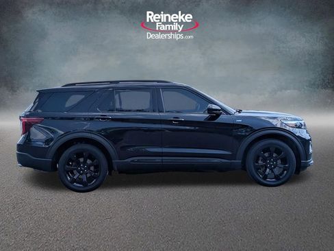 Used 2023 Ford Explorer ST-Line w/ Class IV Trailer Tow Package AWD/4WD image 4