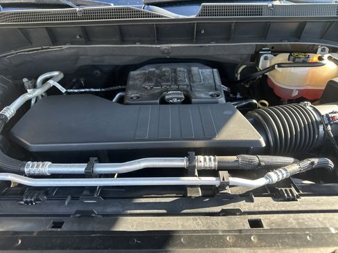 Used 2020 Chevrolet Silverado 1500 LT w/ All-Star Edition image 10