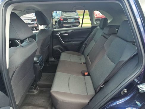 Used 2025 Toyota RAV4 XLE AWD/4WD image 27